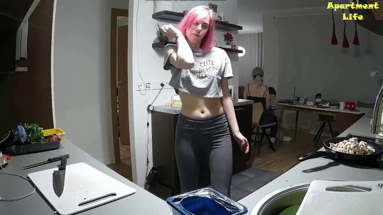RealLifeCam - Aleksa Cooking