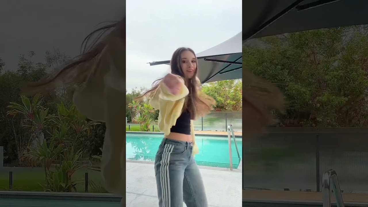 Rebolando Dance😉 #dance #danceshorts #dancer #tiktokdance #viraldance #dancechallege