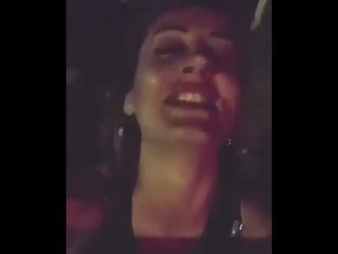 İrem Şak sarhoş oluyor