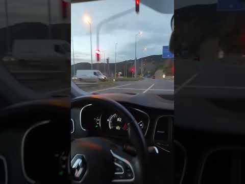 Renault Megan 2 uzun yol aksam snap