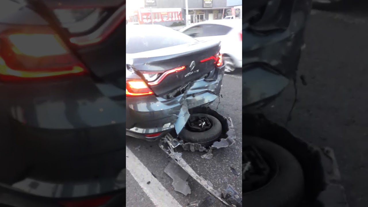 Renault megane 4 aracıma ışıklarda arkadan clio çarptı