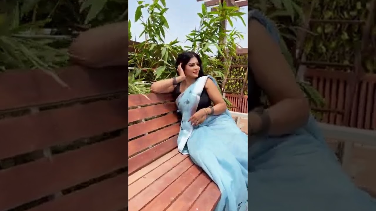 Reshma Pasupathi Hot In Saree