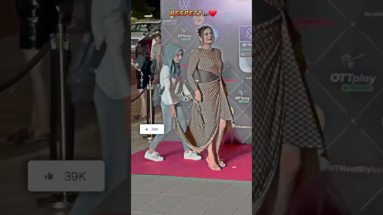 Respect Hijabi Girl ❤_ Wait For End_ #respect #hijab #shorts #viral #bollywood #girl