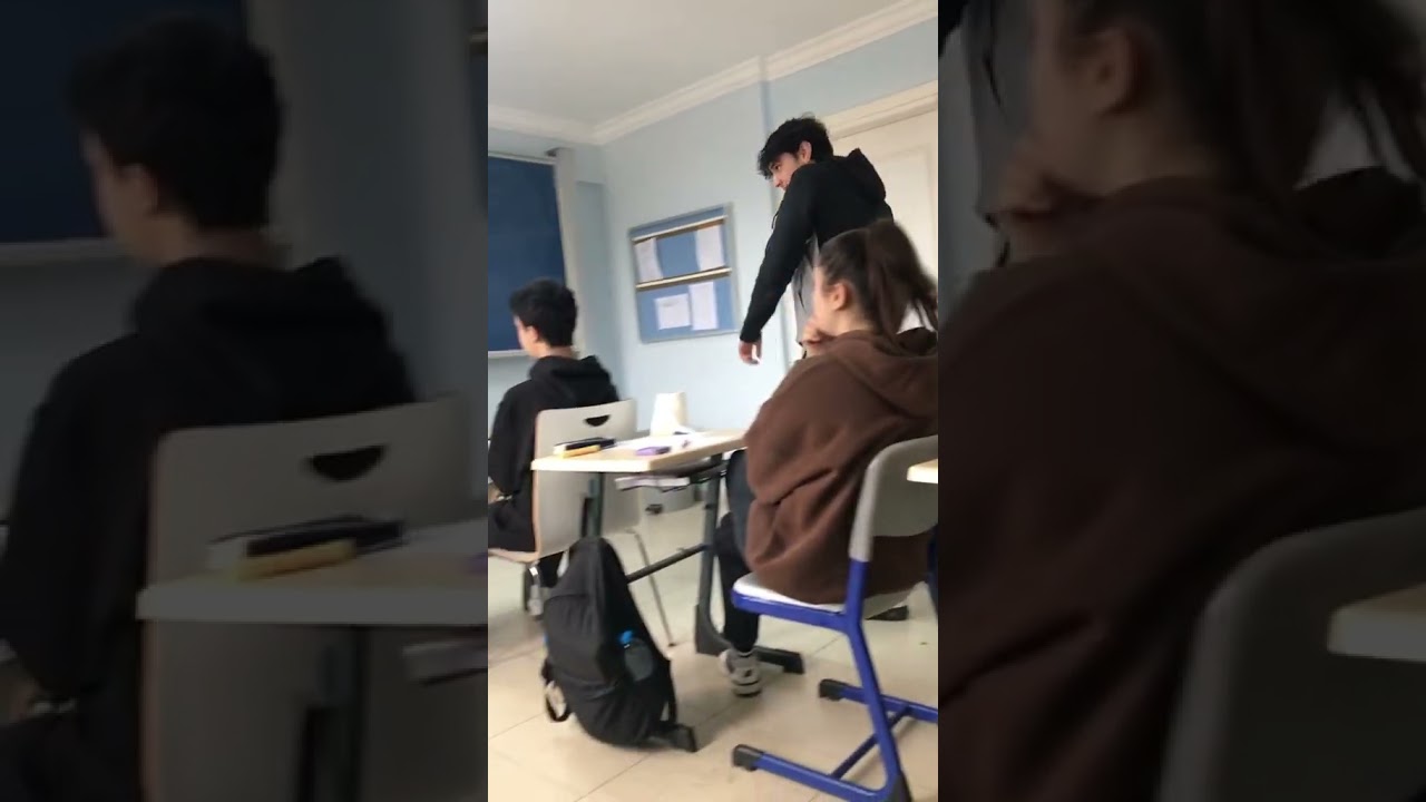 Öğretmenle aşk yedek kanalım @Aizeniew