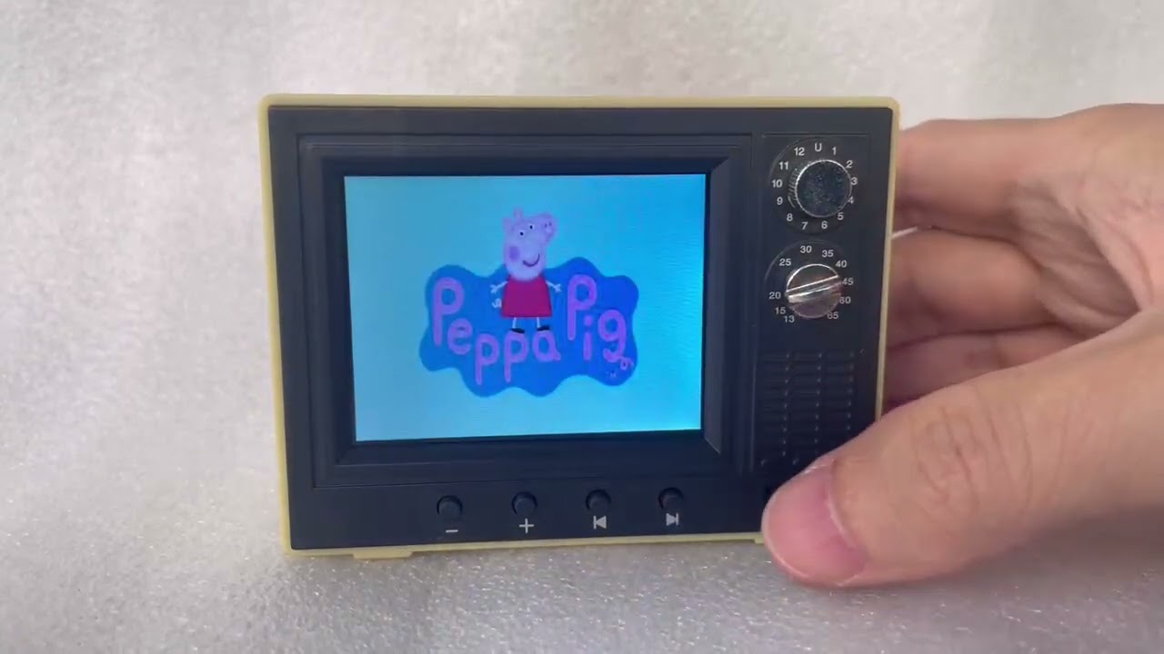 Retro Mini TV Television Watch Dollhouse Scene Model Miniature Toys Kitchen Furniture Playable video
