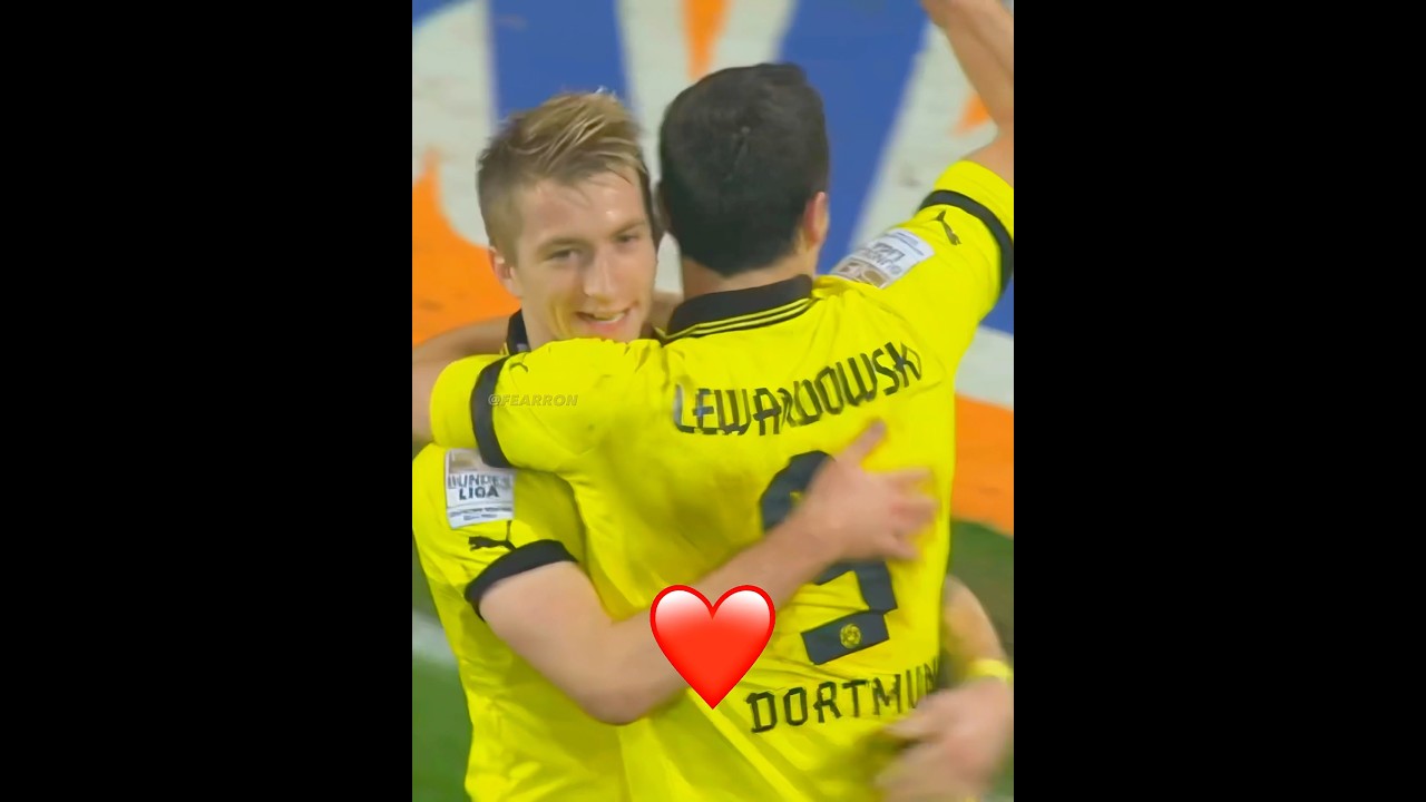 Reus & Lewy Friendship 😢