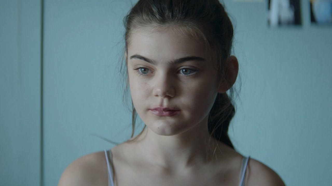 Reverse Selfie: Social Media's Impact on Girls' Self-Esteem | Dove