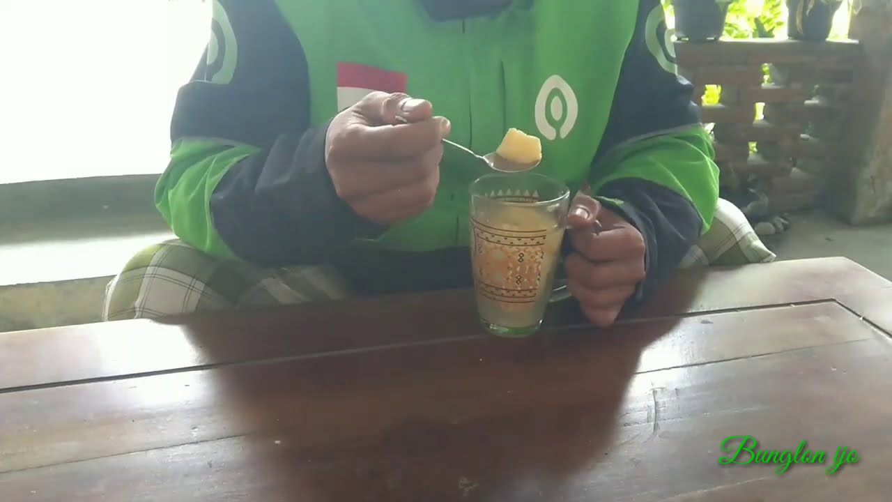 Review Minuman Tape, Bikin Semangat | Driver Gojek ASMR