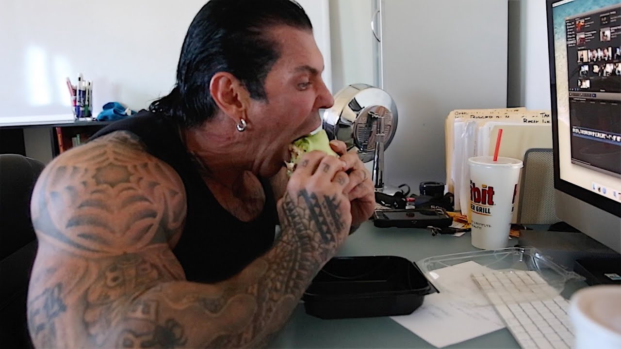 Rich Piana killing it at the Gym!💯(Plus: All you need to know about Vacuums!) - Better By the Day #9