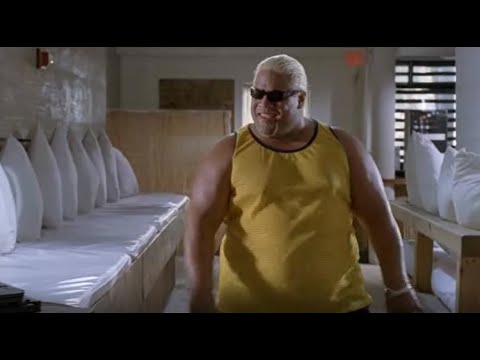 Rikishi aplasta hombre con su Stinkface