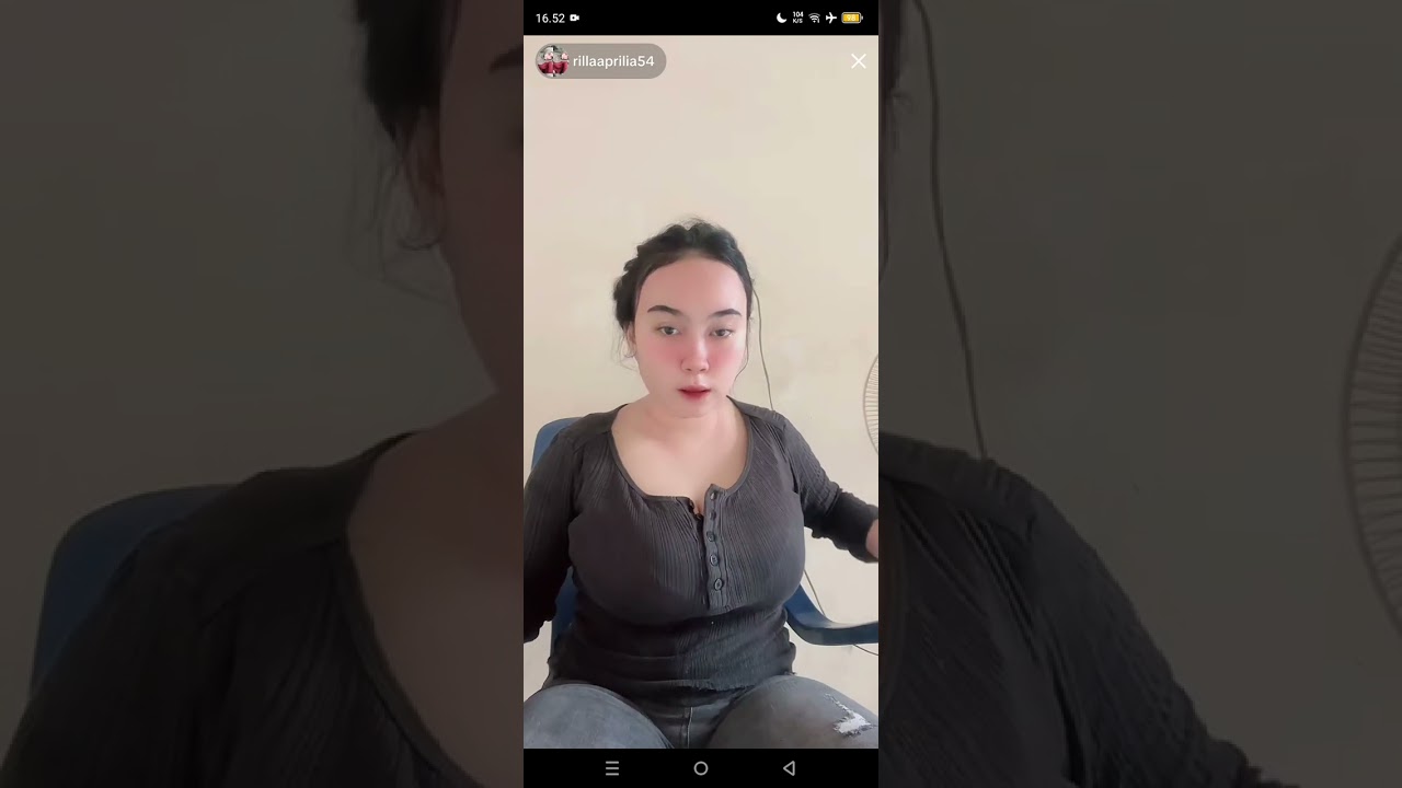 rillaaprilia live tiktok