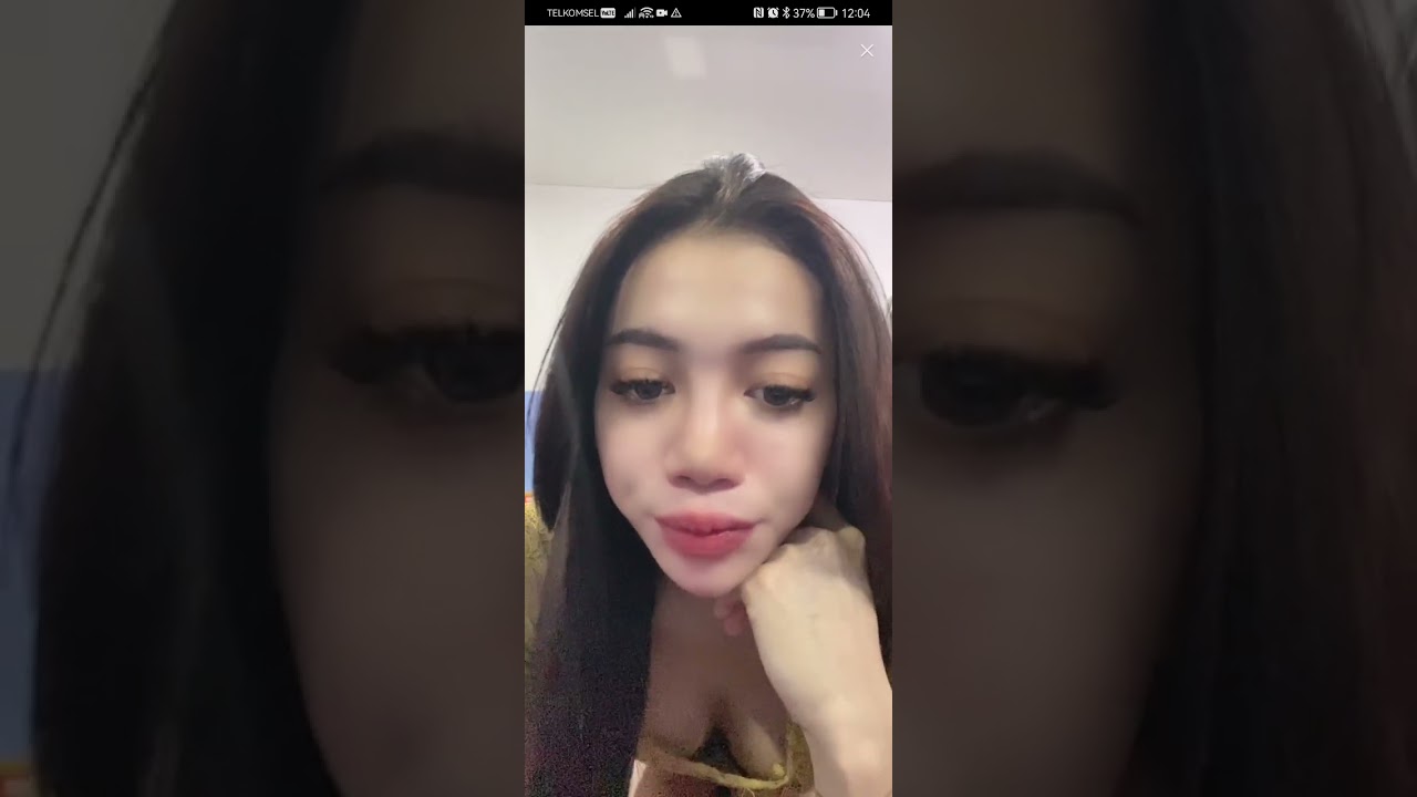 Riri Bigo keindahan paha mulus