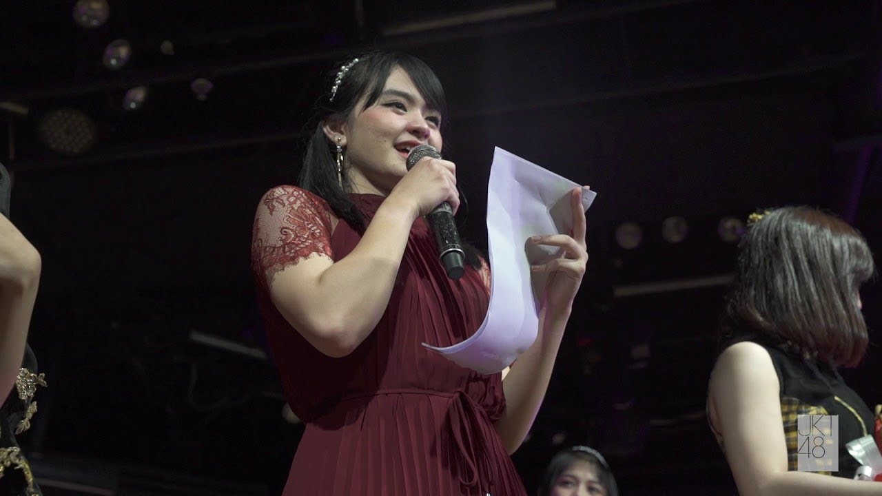 Riskha Fairunissa Graduation