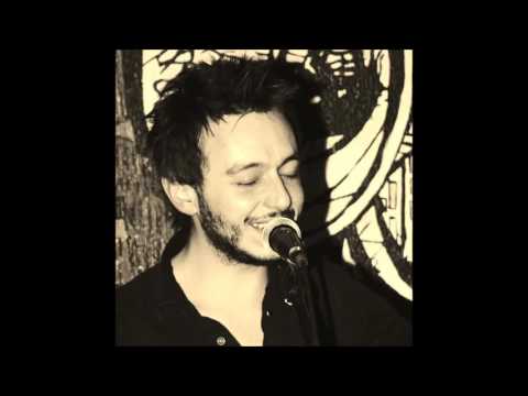 çürümüş yaprak kokusu (BESTE) - ÖZGÜR ŞEKER