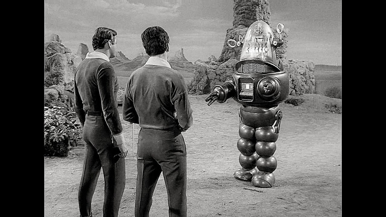 Robotoid Threatens The Robinsons | Lost In Space (11/14)