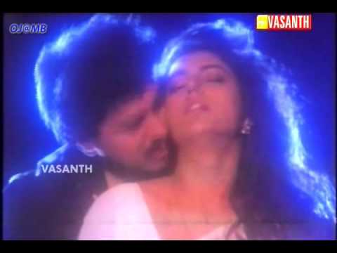 Roja hot with vinod kumar