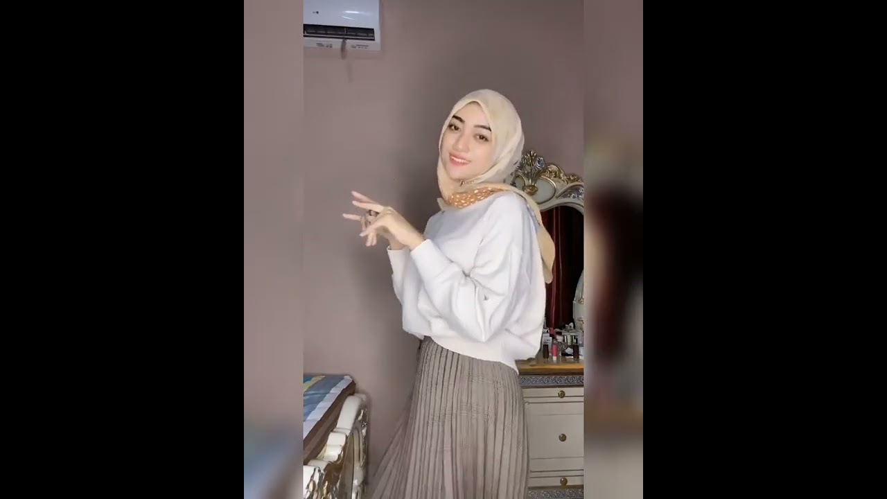 rok plisket goyang #rokspan #plisketkainmurah #jilbab #jilboobs #hijab #hot
