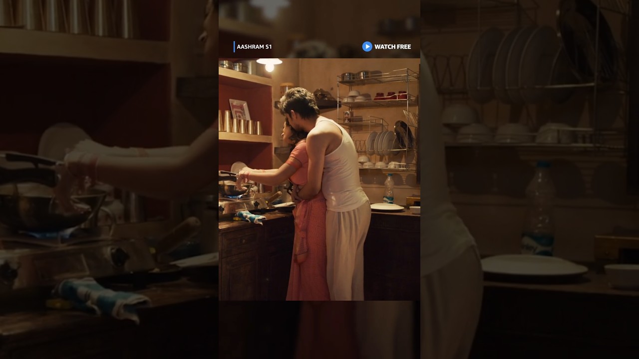 Romance In Kitchen 🫣 | Bobby Deol, Tridha Choudhury | Aaashram S1 | Amazon MX Player