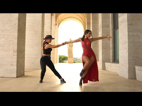 Romeo Santos, ROSALÍA - El Pañuelo | Bachata Dance | Magda & Valeria