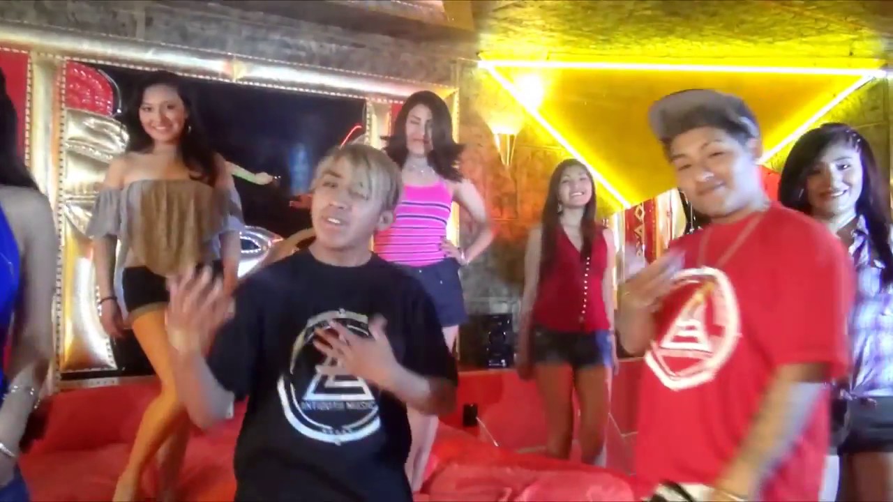 Ronald Ramos & Alex Biway - No es que te ralles así (Video Oficial)