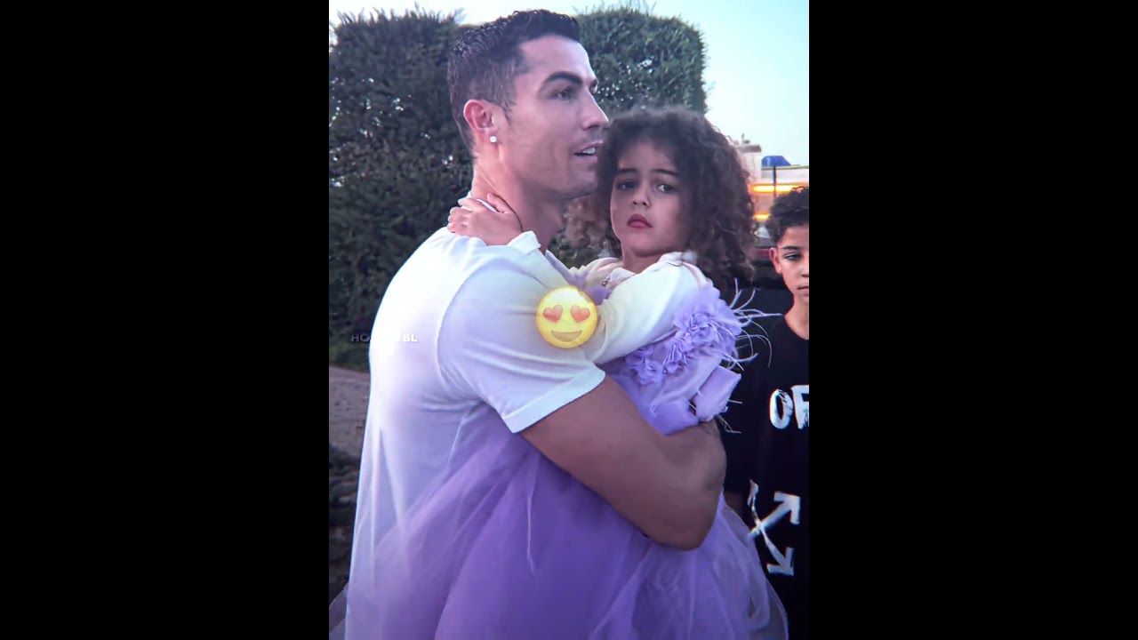 Ronaldo VS Alana & Mateo 😍😂