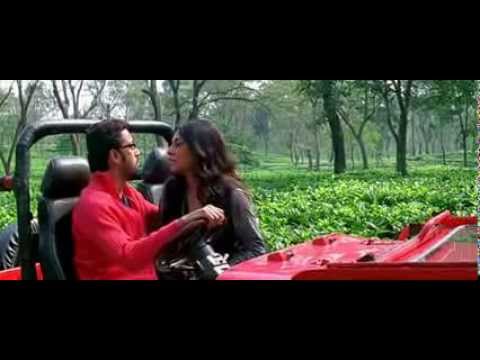 Roopa Ganguly  Hot Smooch In Tea  Garden
