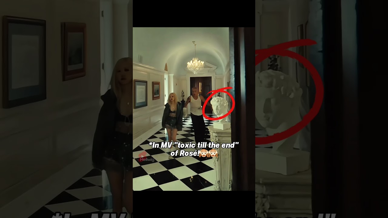 Rosé broke the statue 
