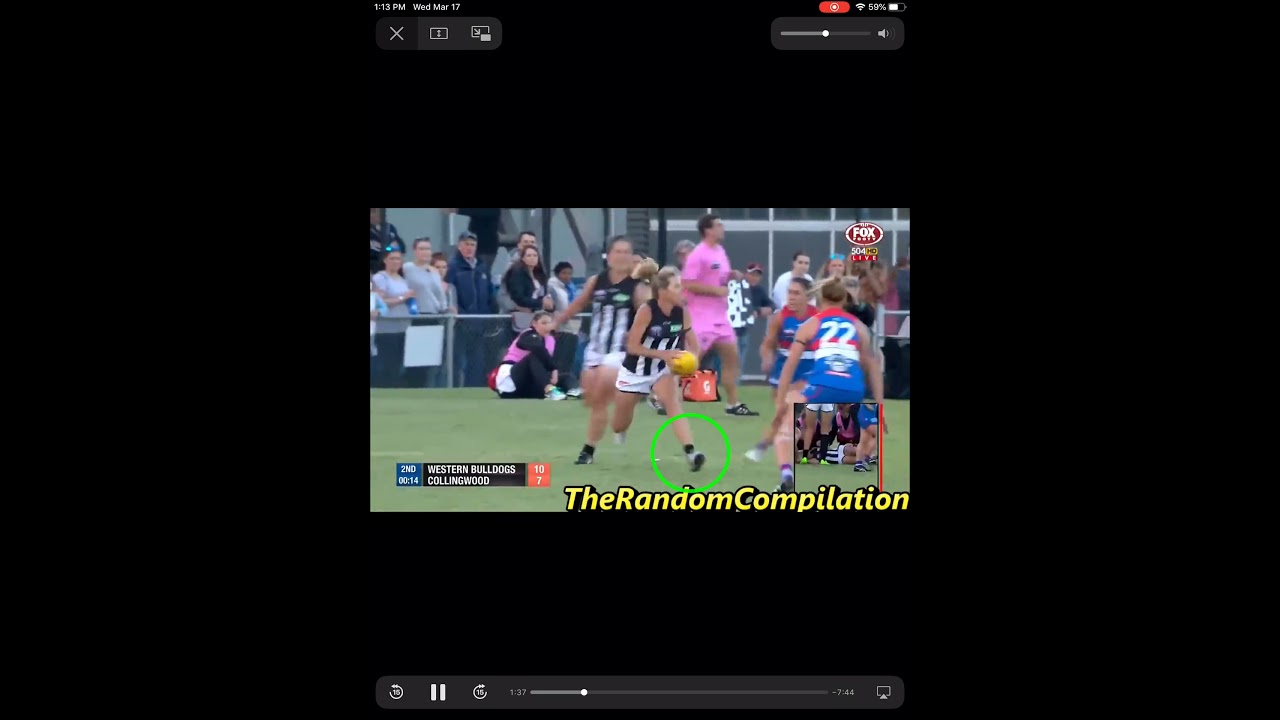 Rugby lady tearing her ACL