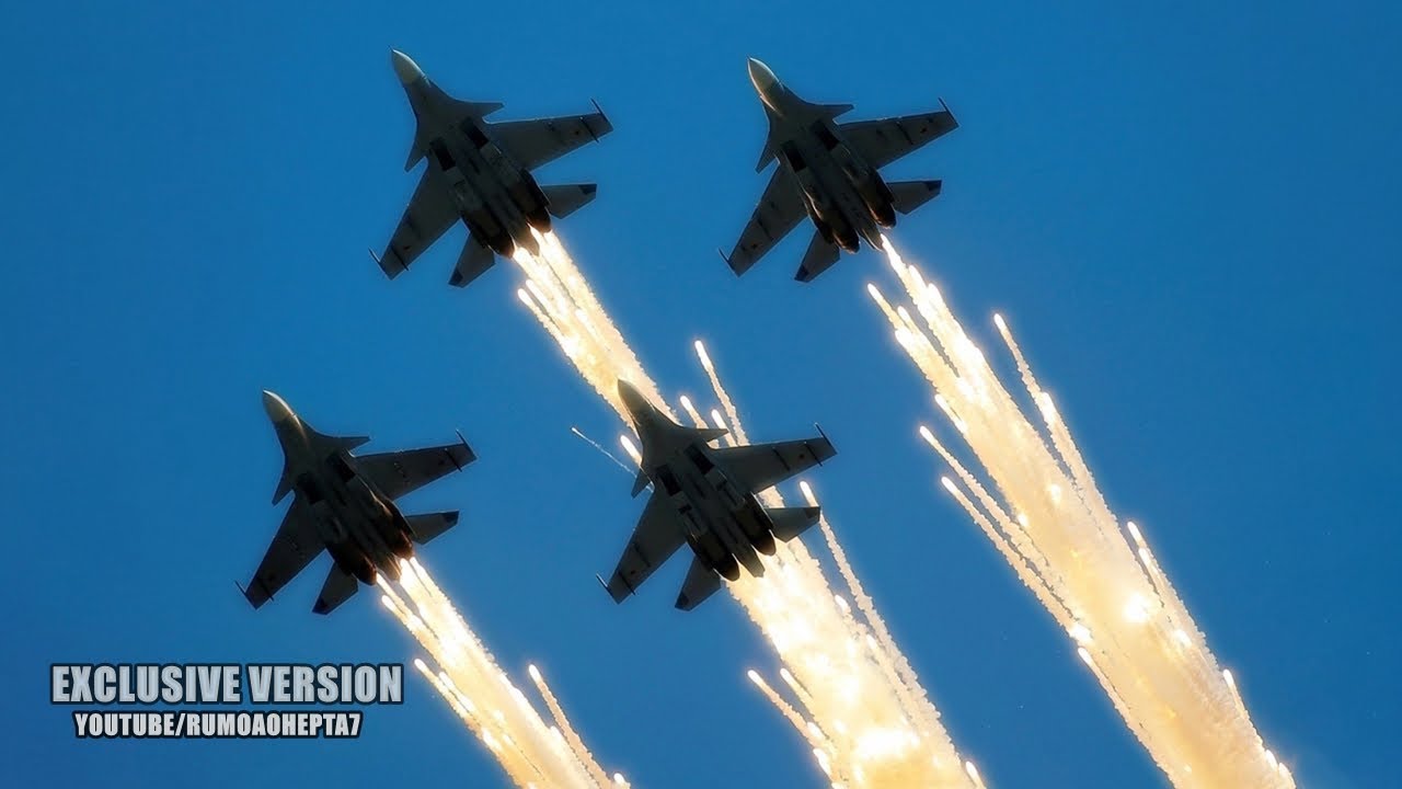 Russian Air Force: Air Show 2018 - Ka-52 Alligator - Mil Mi-28 - Su-30SM - MiG-29 - Russian Knights