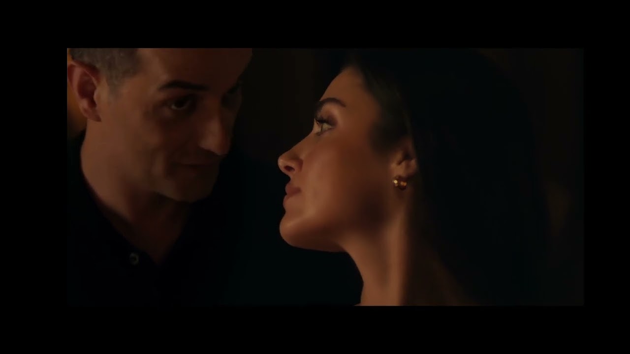 Ruzgari birak film [ hande erçil sevișme sahnesi]