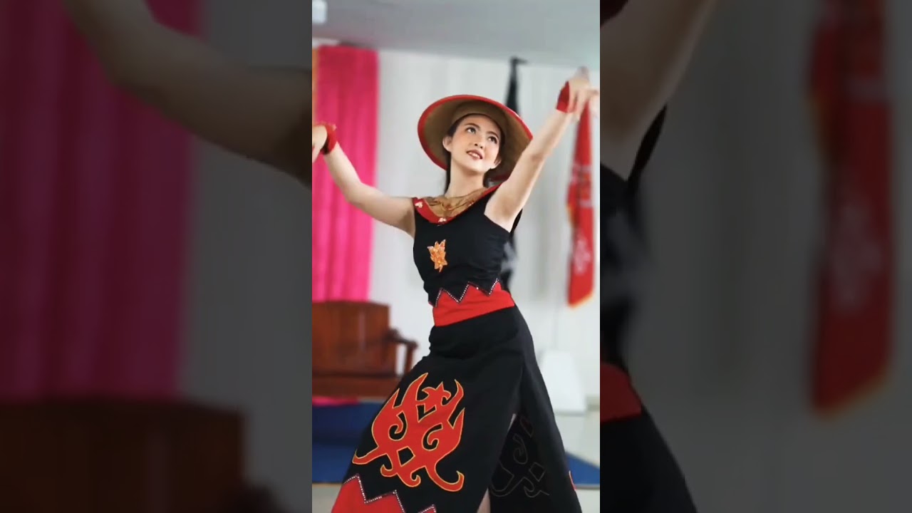 Salam budaya suku Dayak #indonesia #dayak #viralvideo #viralshort #kalimantan #borneo