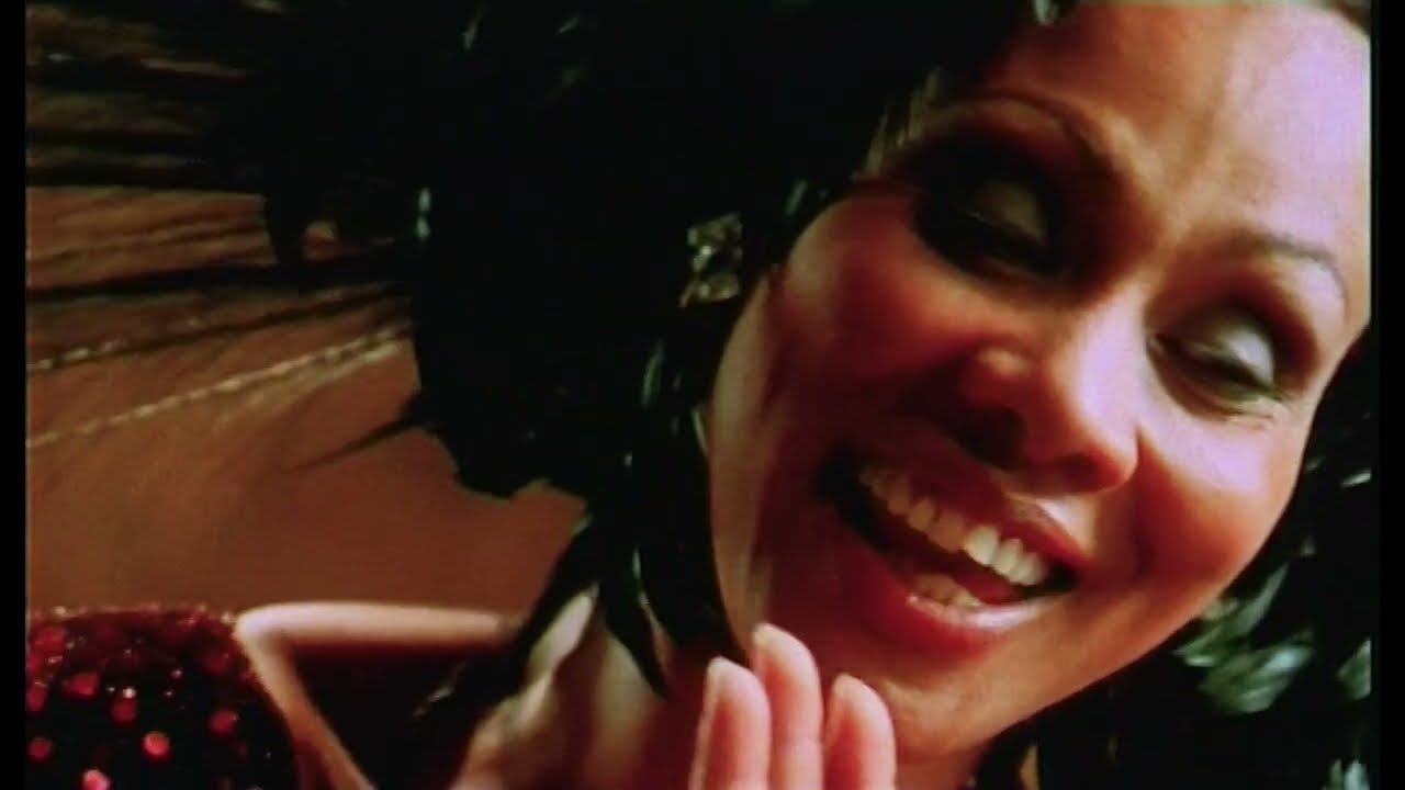 Salomé de Bahia - Outro Lugar (Official Video)