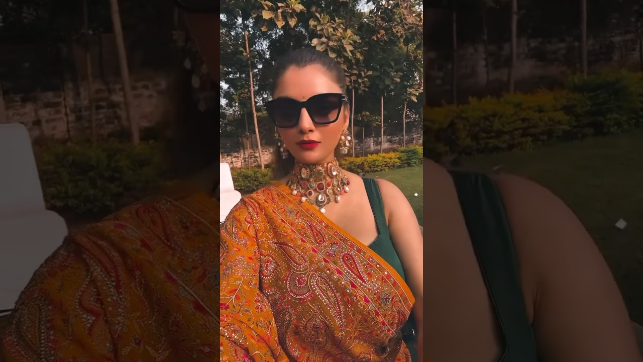 Salying in saree, always and forever❤️ #anveshijain #bollywood #saree