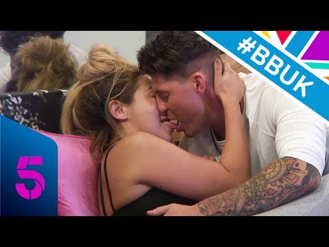 Sam & Ellie kiss... again! | Day 27