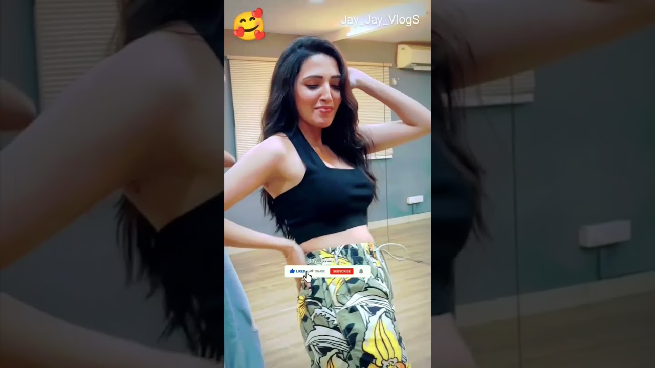 Sammohanuda Song🥰 | Actress | Neha Shetty | Dance | #trending #shorts #dance #nehashetty #shortvideo