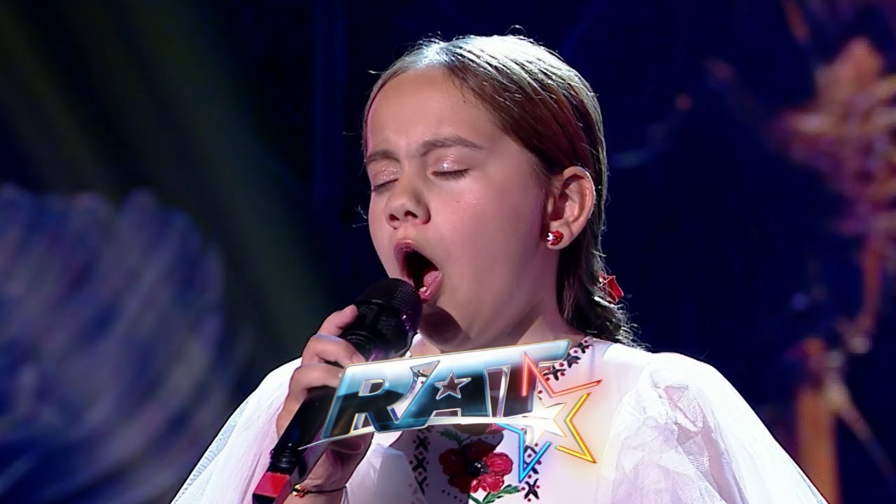 Sara Hanț, aplaudată în picioare de Mihai Bobonete | Semifinala 1 | Românii Au Talent S15