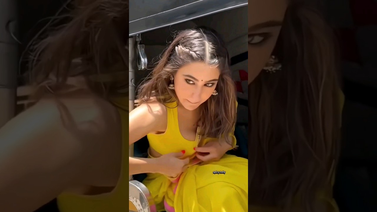 #saraalikhan #clevage