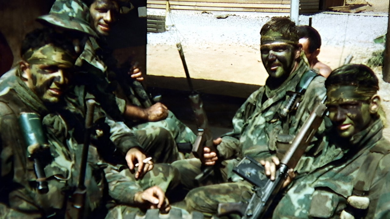 SAS 3 Squadron in Vietnam |  Vietnam Veteran's Amazing Story! Dennis Mitchell