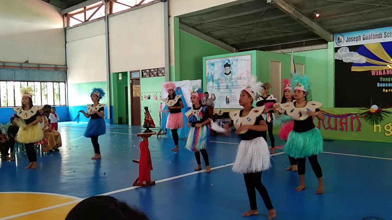 Sasayaw  buwan ng wika Prettiekate  villanueva grade 5 and 6  cñassmates gualandi