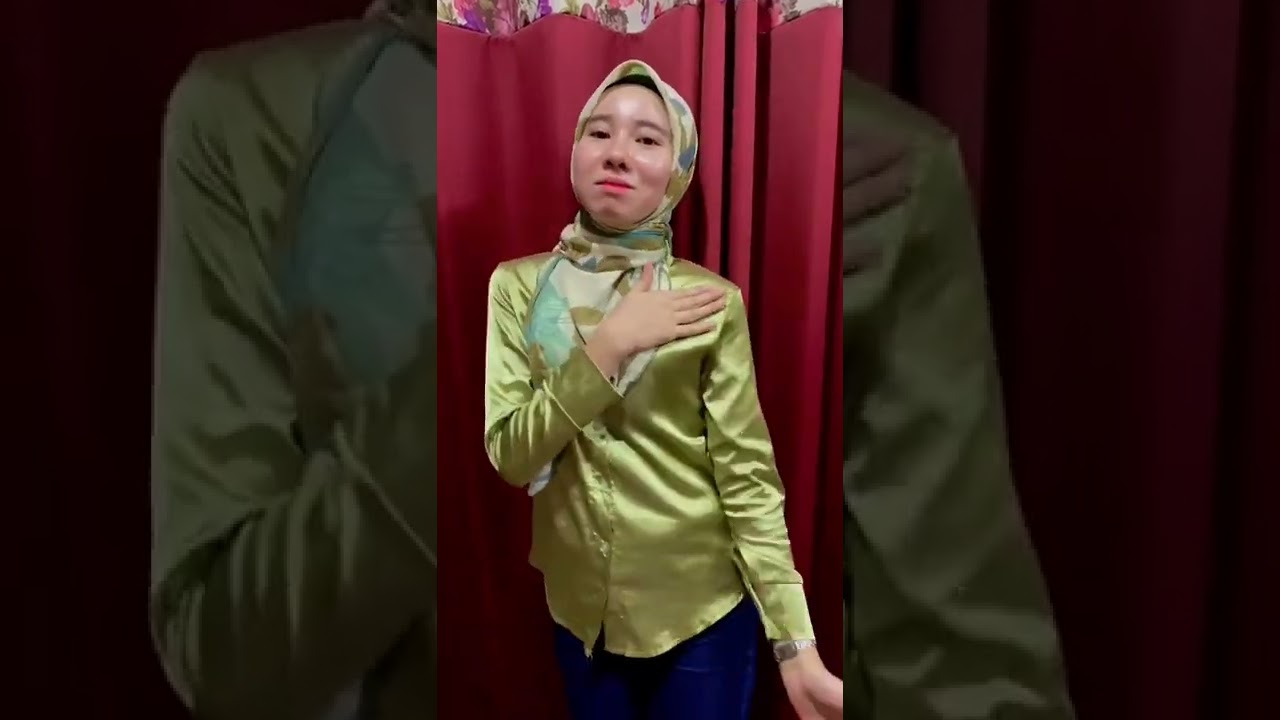 SATINLICIOUS #satin #satintop #satinique #awektiktok #awekviral #aweksatin #awektudung #awektudung
