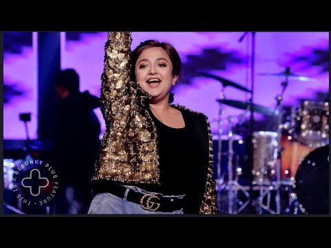 Sawaar Loon Lootera | Ranveer Singh, Sonakshi Sinha | Monali Thakur Live Singing
