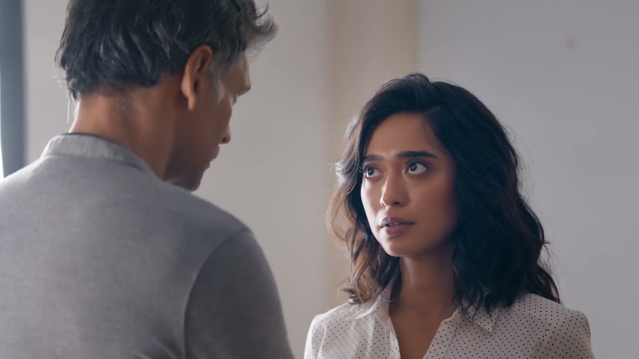 Sayani Gupta and Miling Soman Kiss Scene | Four More Shots Please | 4K