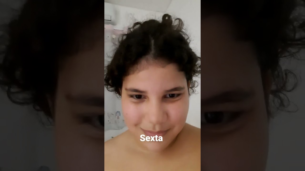 sábado é o dia de tomar banho 🛁 🛁 kkk