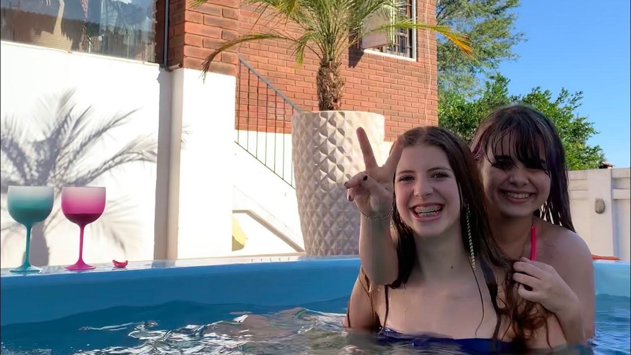 SÁBADO JUNTO COM A PRIMA 🐬💦 Calor - JULIA VITÓRIA