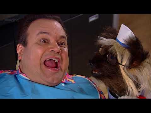 Scoop: episode 11 series 2 (Down in the Mouth)
