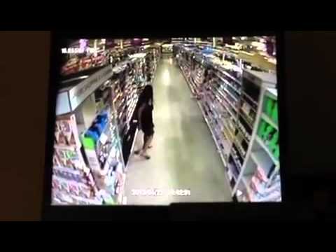 Se cagou no mercado.avi