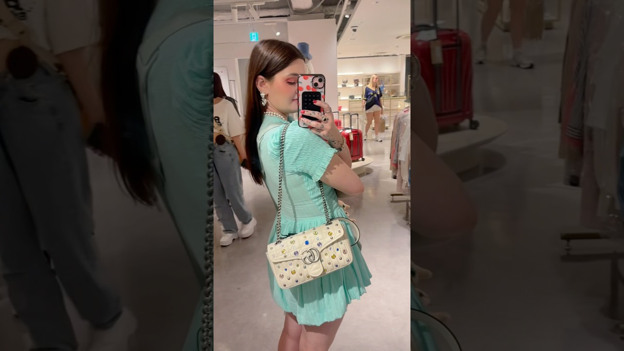 Secondhand designer shopping in Tokyo 🩵👯‍♀️ #japanshopping #tokyoshopping #gucci #komehyo #vintage