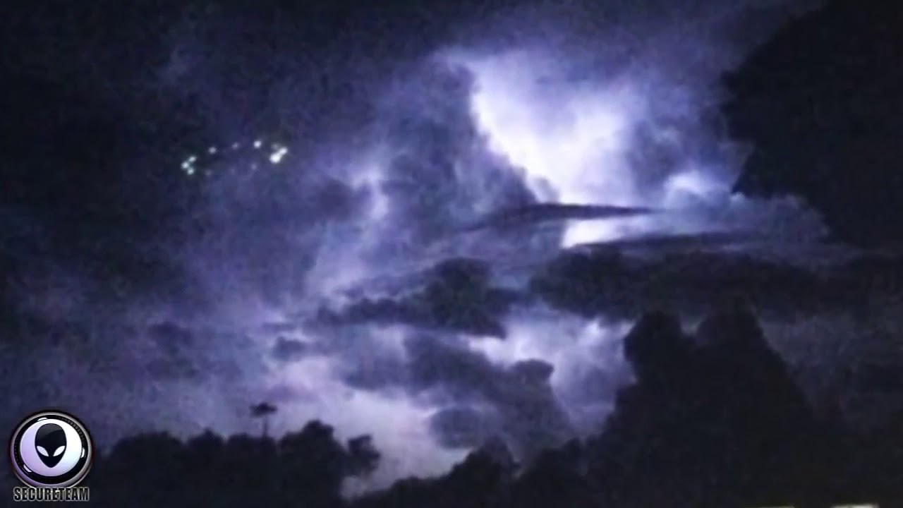 Secureteam10: MASS SIGHTINGS OF A LARGE UFO CRAFT OVER TEXAS CONFIRMED!