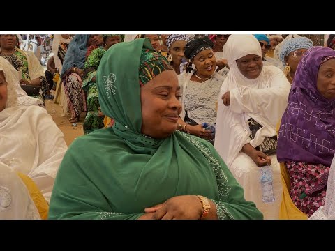 SEE HOW IMAM OFFA GIVES MAXIMUM RESPECT TO SHAYKH ONIKIJPA'S WIFE