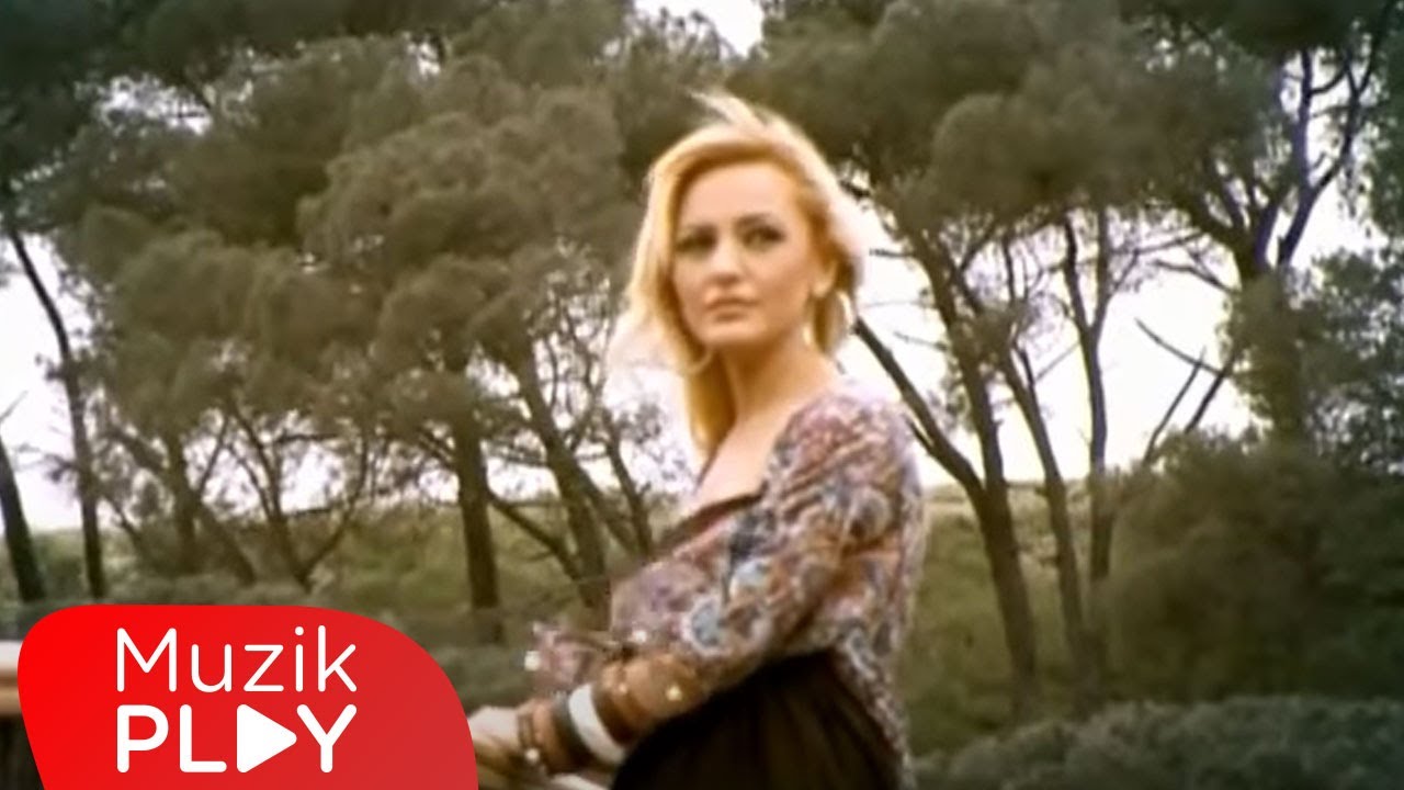 Sen Gelmezsen Arguvana Gidemem - Gamze Özcelik (Official Video)